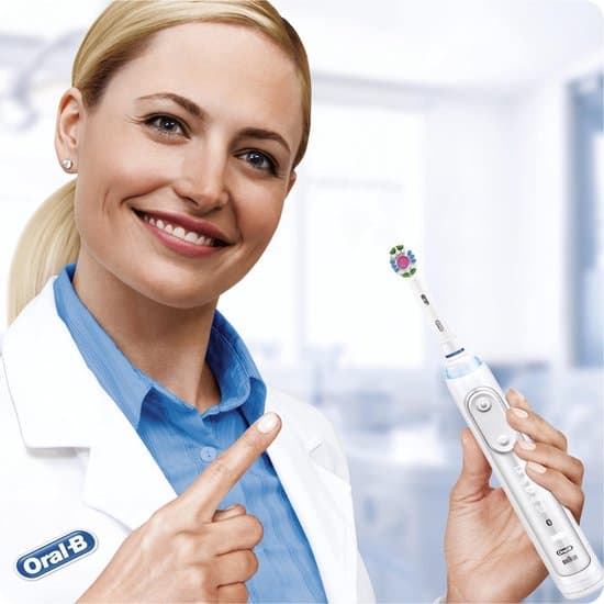 Oral-B 3D White CleanMaximiser 4-pack thumbnail 5