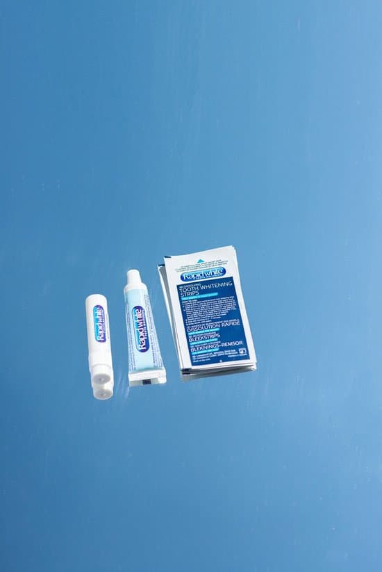 Rapid White Oplossende Bleaching Strips thumbnail 2