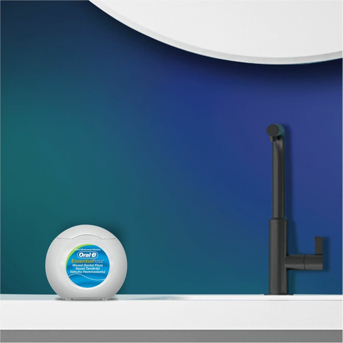 Oral-B Essential Floss Mint 12-Pack thumbnail 8